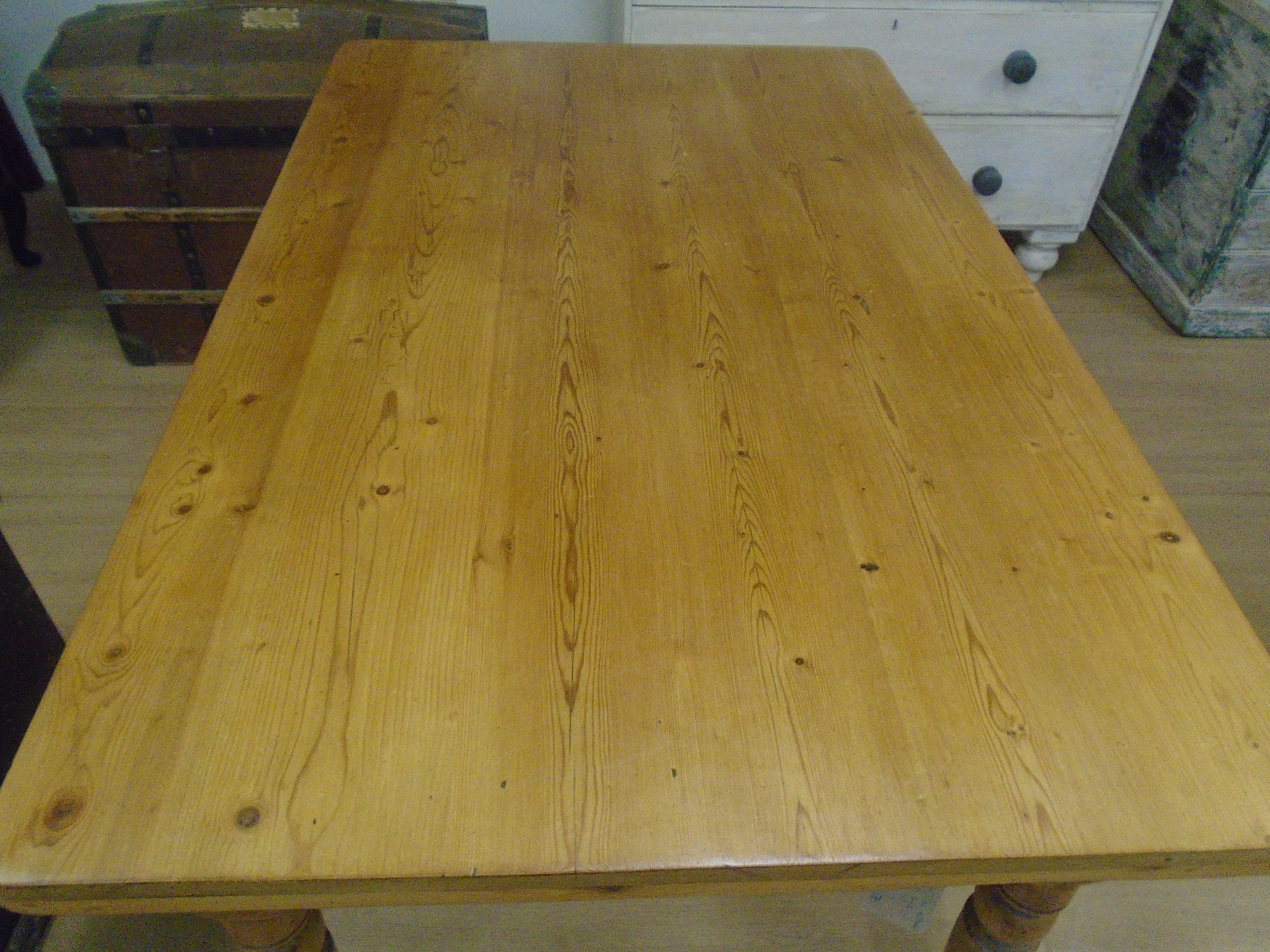 sand pine kitchen table to antique it